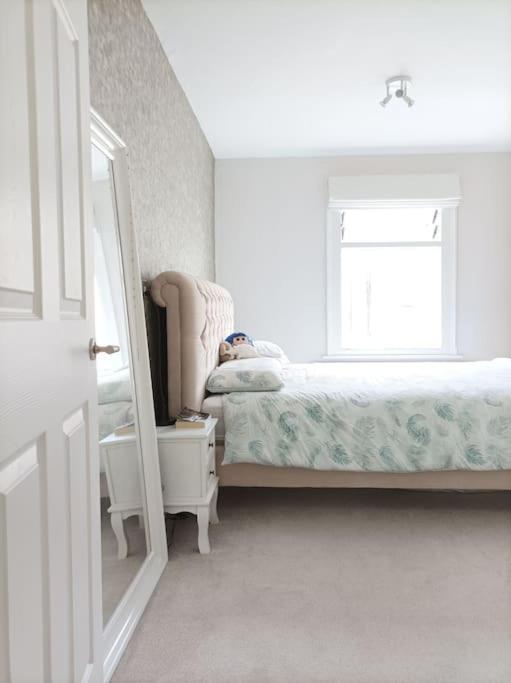Modern And Cosy 2 Bedroom Flat In Notting Hill London Eksteriør billede